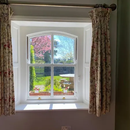 بيت للعطل Beautiful Countryside House With Jacuzzi Close To Dublin *