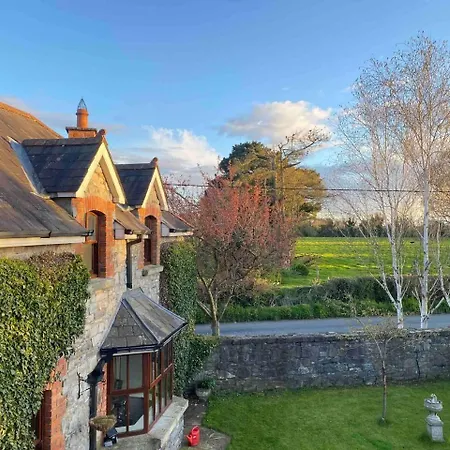 Beautiful Countryside House With Jacuzzi Close To Dublin * دونبوين