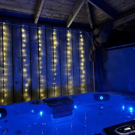 Beautiful Countryside House With Jacuzzi Close To Dublin
